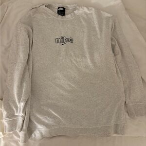 Light grey Nike crewneck